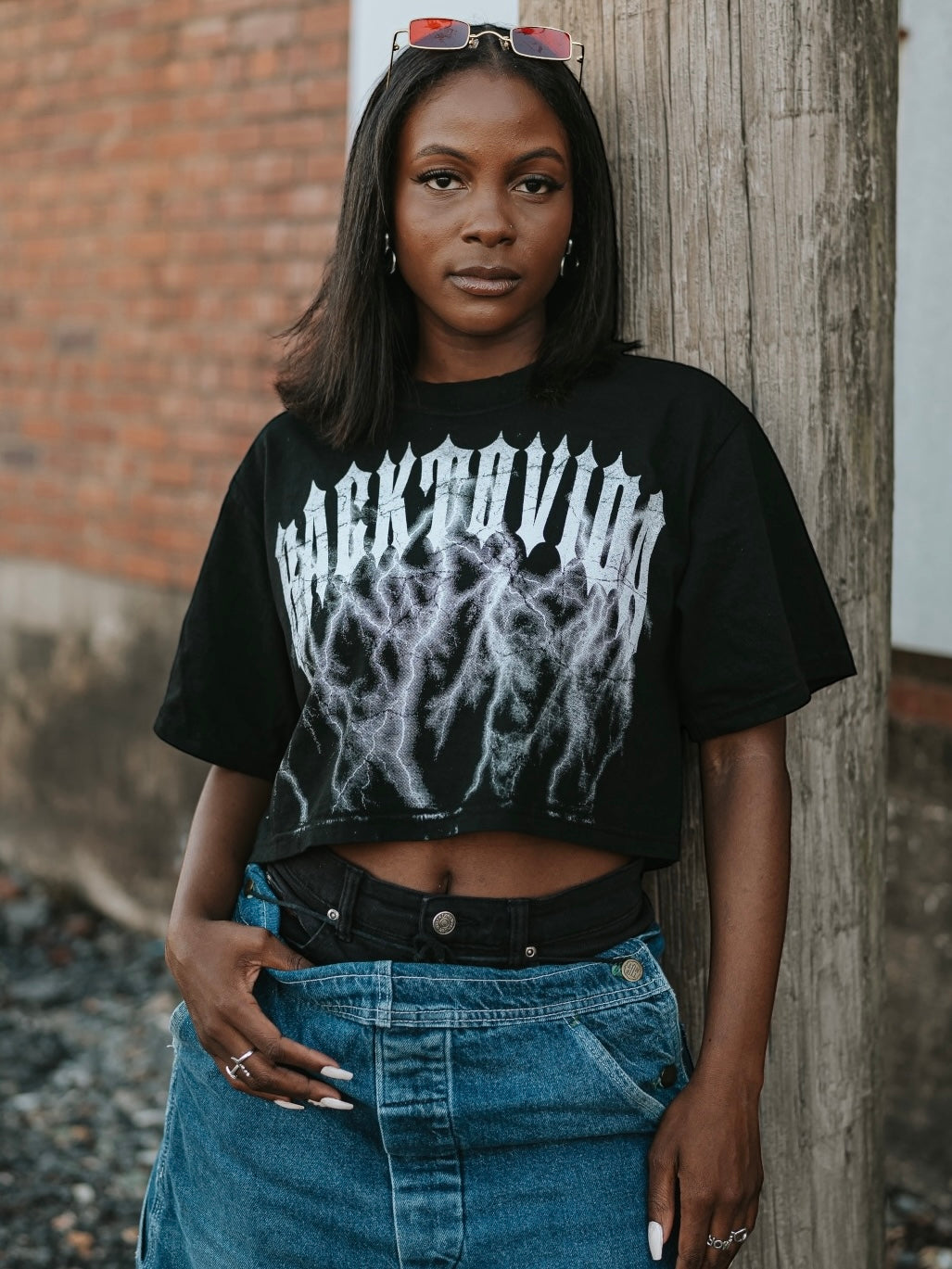 BACK TO VIDA CROP TEE