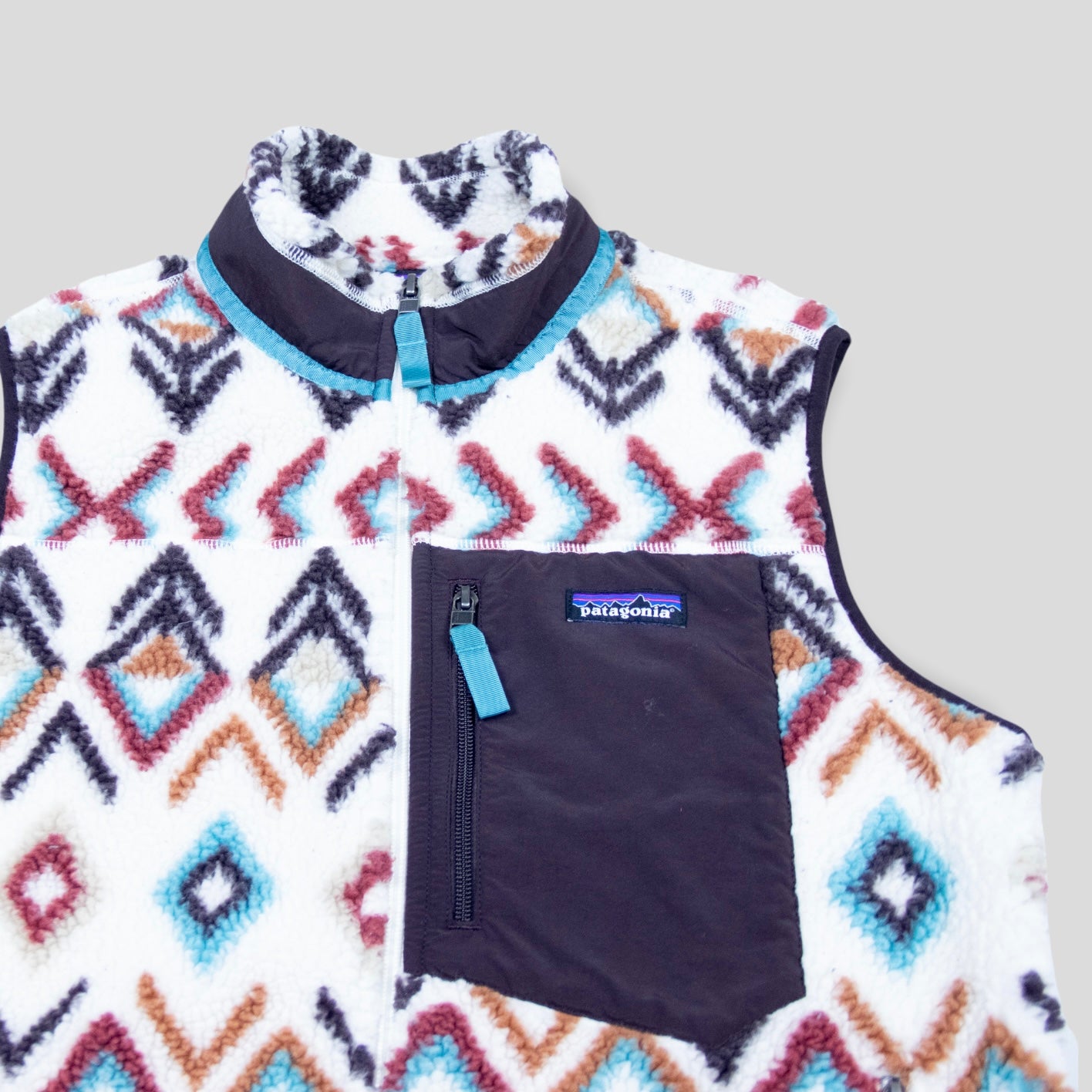 Patagonia Aztec Patterned Vest - backtovida