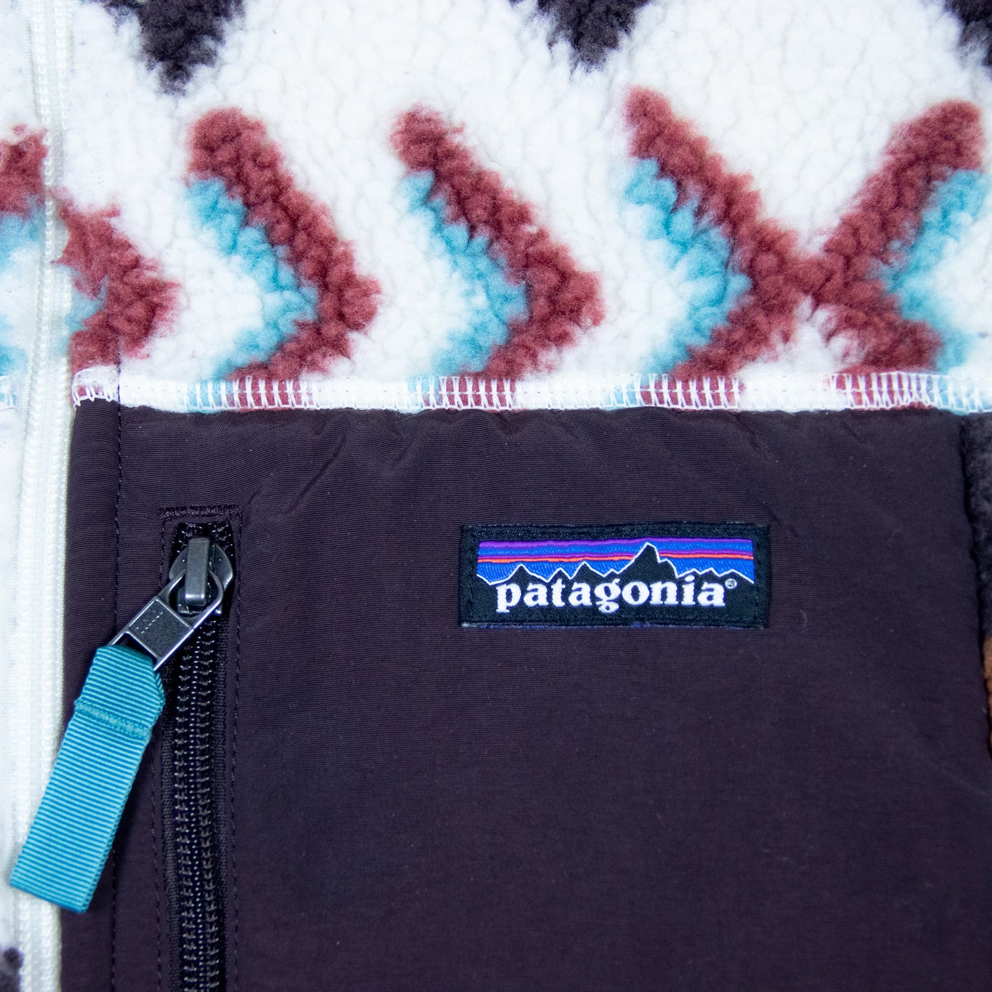 Patagonia Aztec Patterned Vest - backtovida