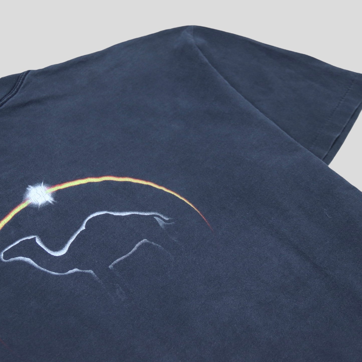 90s Camel Faded Pocket Tee Vintage T-Shirt - backtovida