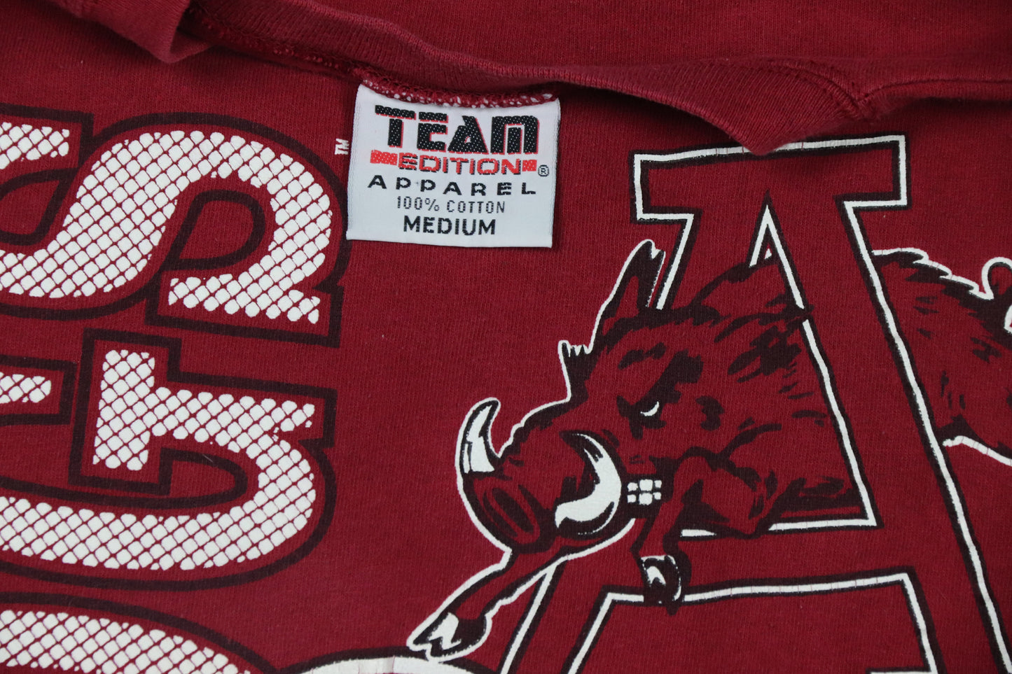 90’s Arkansas University T Shirt - backtovida