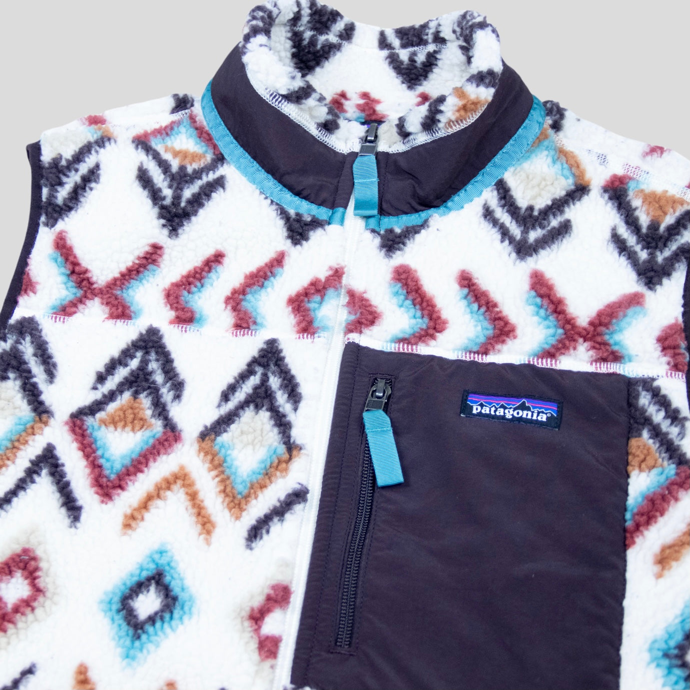 Patagonia Aztec Patterned Vest - backtovida