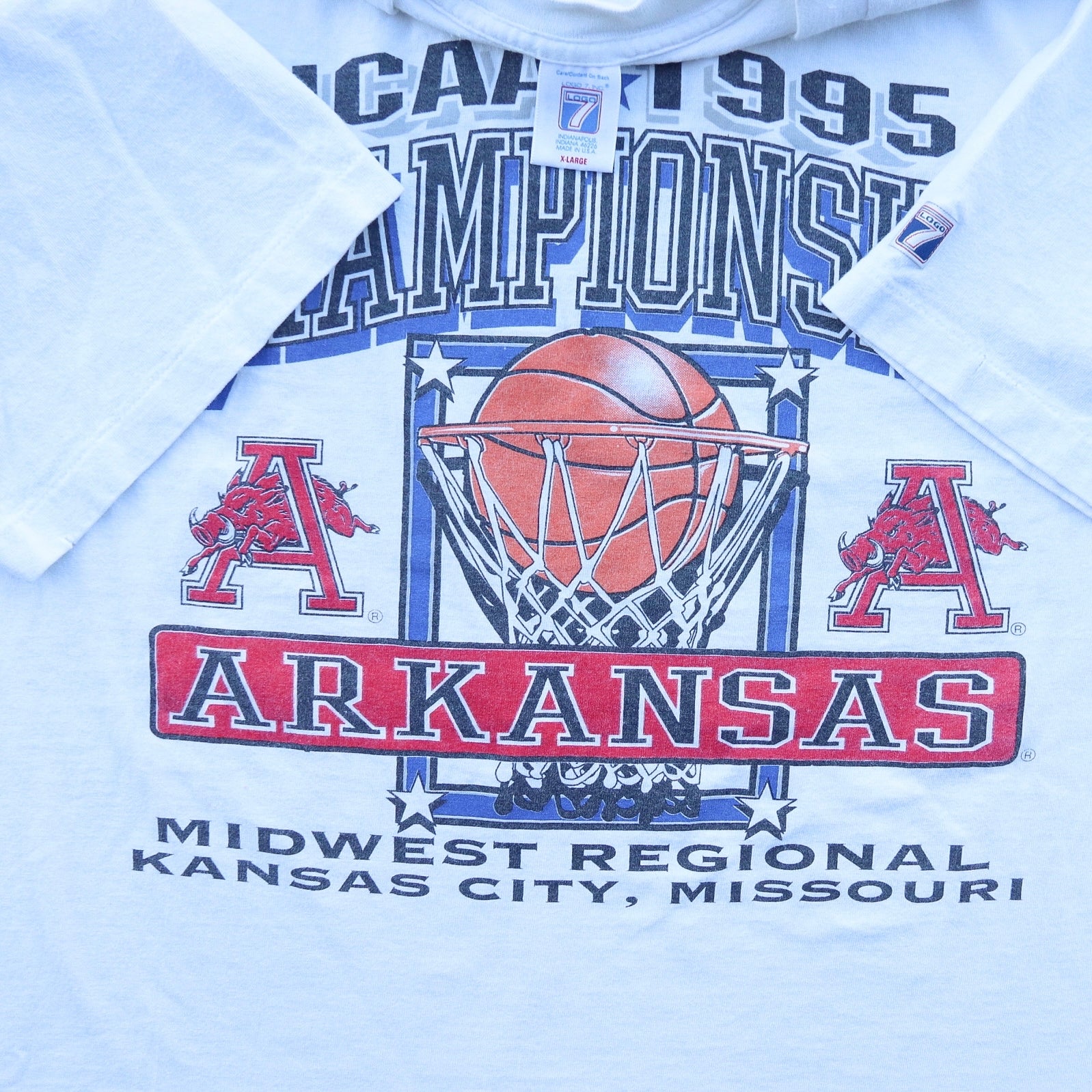 NCAA 1995 Championship Midwest Regional Arkansas Razorbacks Tee - backtovida