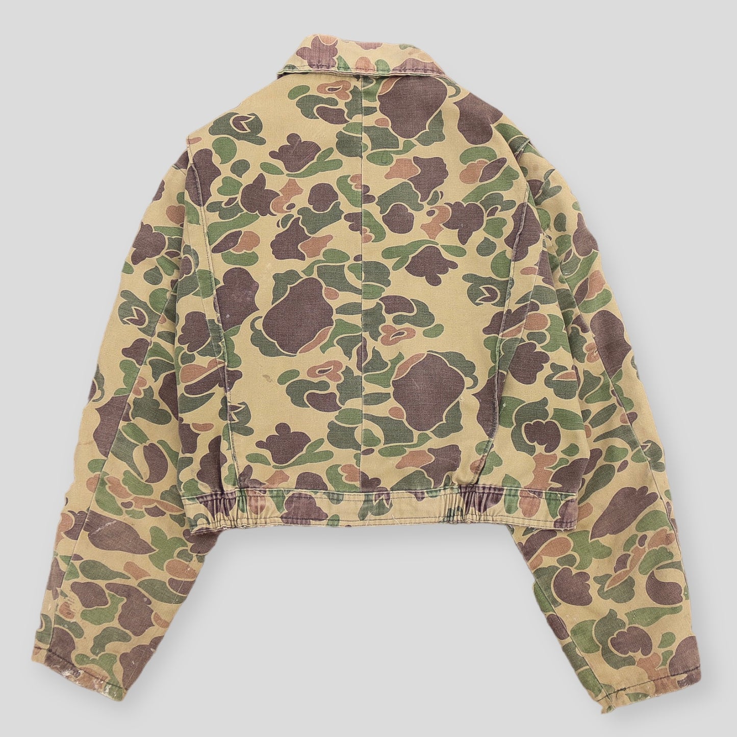 90s Vintage Camo Cropped Jacket [women] - backtovida