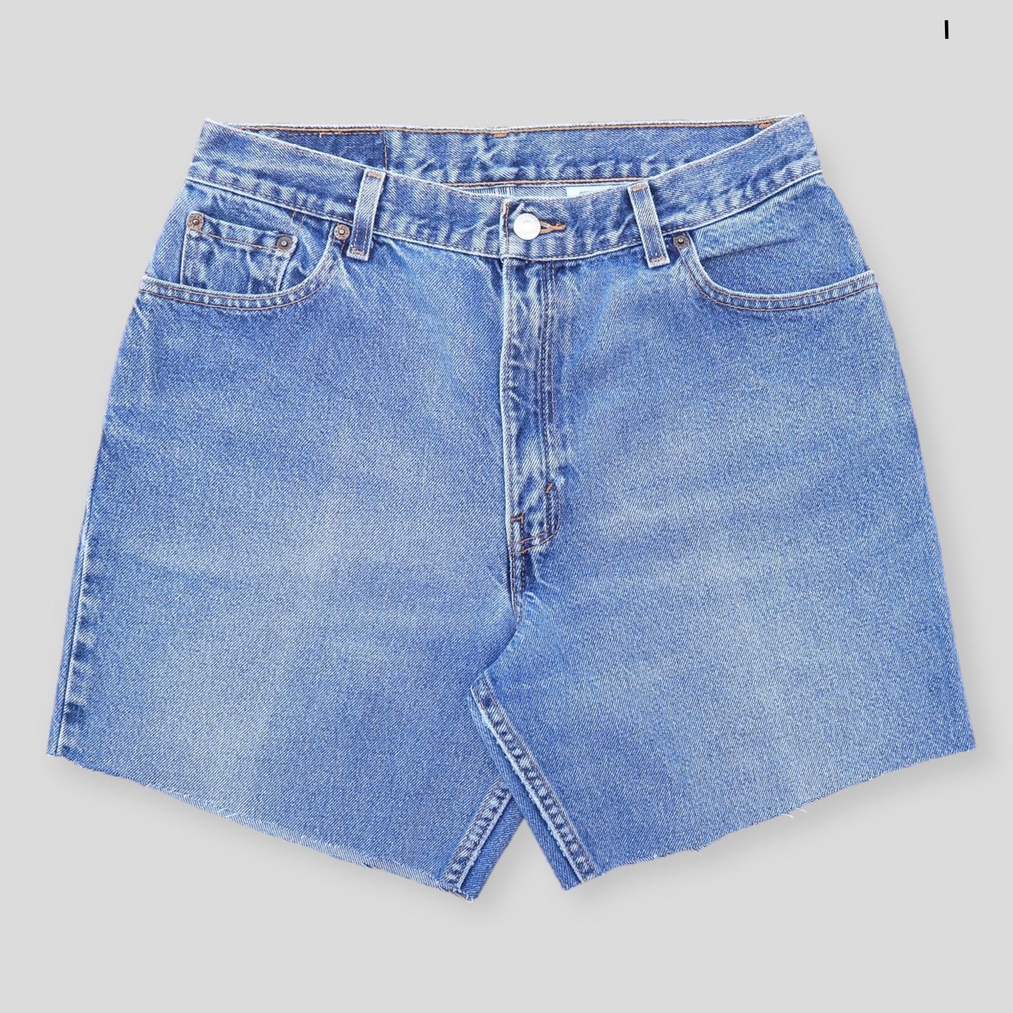 Vintage Levi’s Mom Shorts -  Women’s 30(waist)