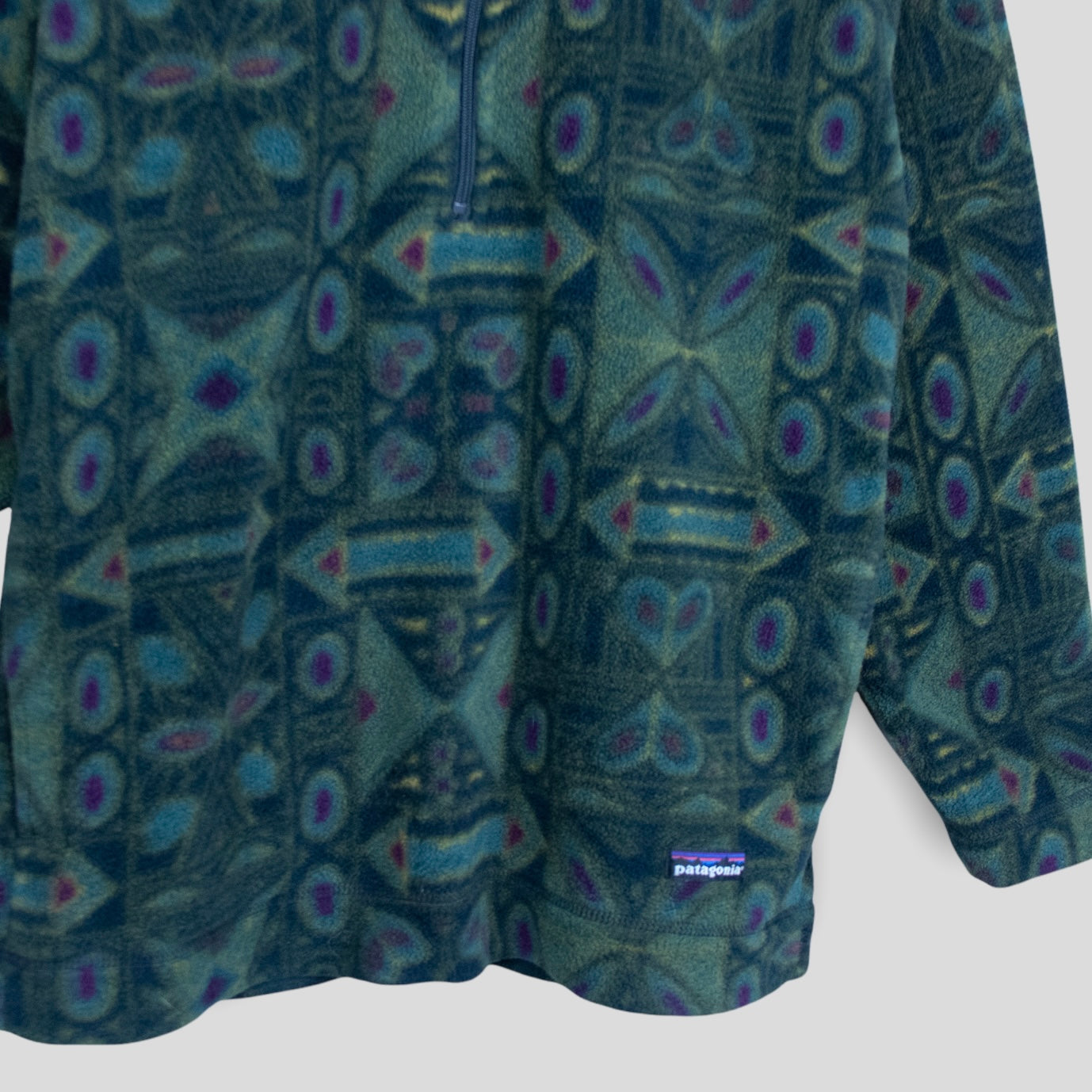 90's Patagonia Aztec Patterned Fleece Pullover - backtovida