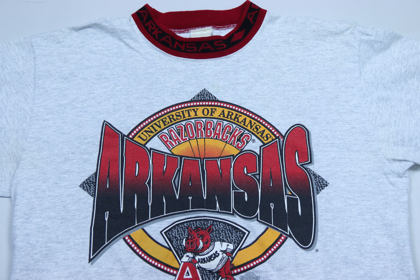 90s University of Arkansas Razorbacks Tee - backtovida