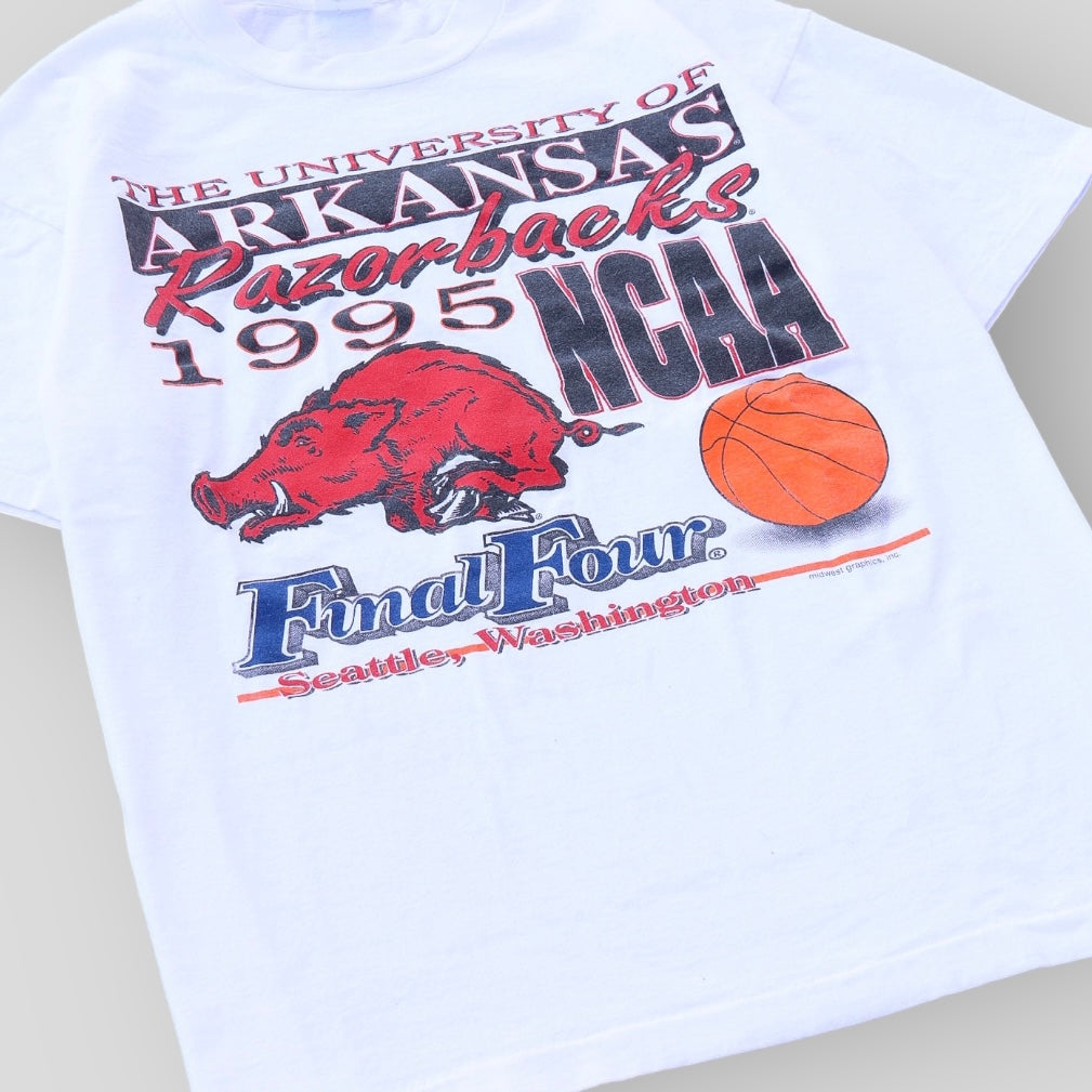 1995 NCAA Final Four Arkansas Razorbacks Official T-Shirt - backtovida